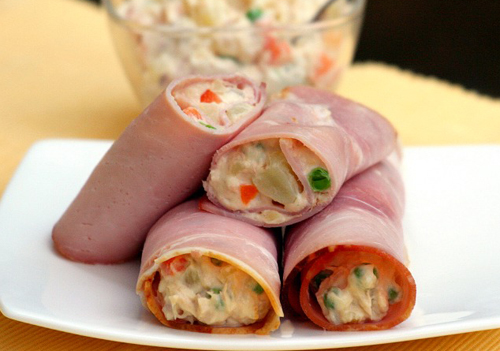    Jambon Ã  la russe sur un trio de salades 