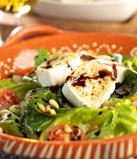 Salade de chÃ¨vre chaud      