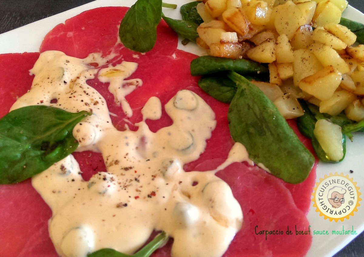 Carpaccio de bÅ“uf, sauce moutarde, copeaux de parmesan  