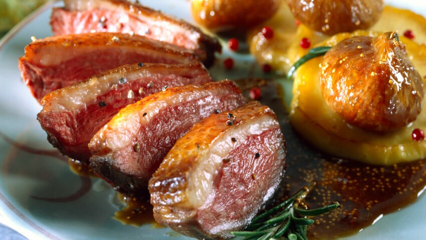 Magret de canard sauce aux figues, pommes sautÃ©es Ã  lâ€™ail 