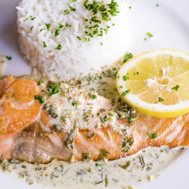 PavÃ© de saumon Ã  la plancha, riz     